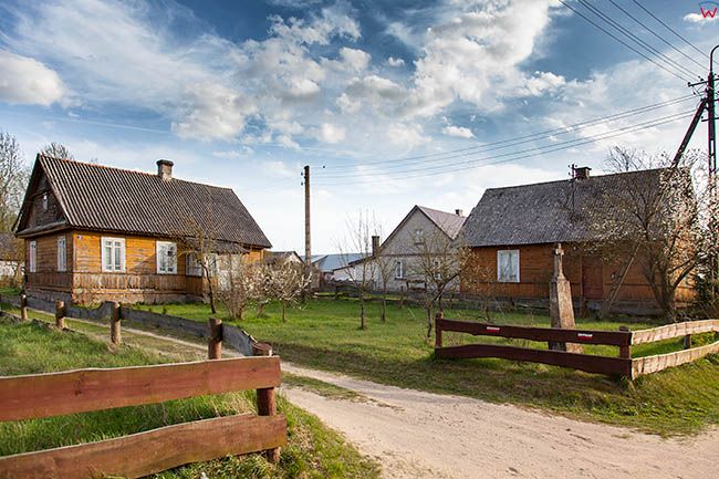 Slomianka, drewniana architektura wsi. EU, Pl, Podlaskie.